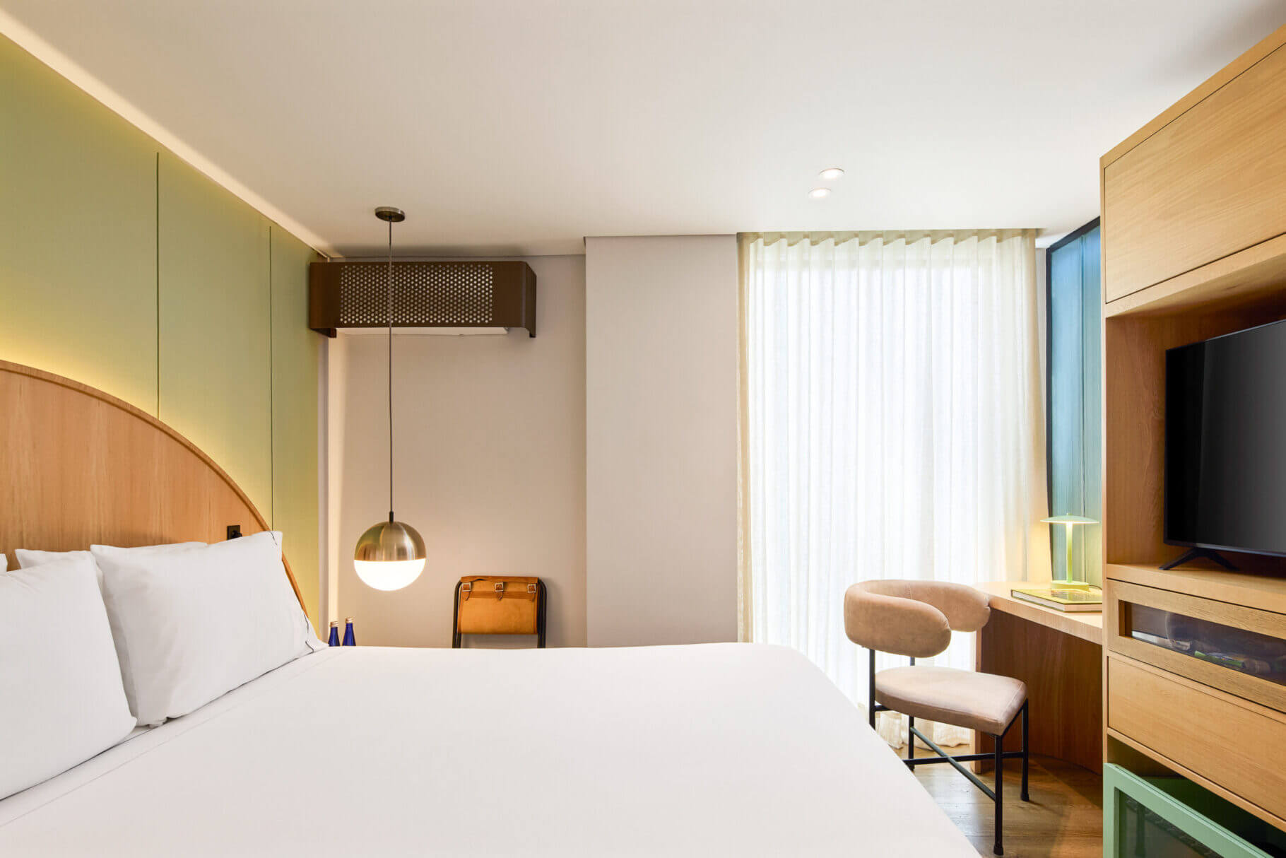 Superior_Wellcomm_Hotel_4